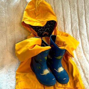 Boots and Jacket! JOULES Rain Boots toddler size 12. Cat & Jack 5T raincoat!
